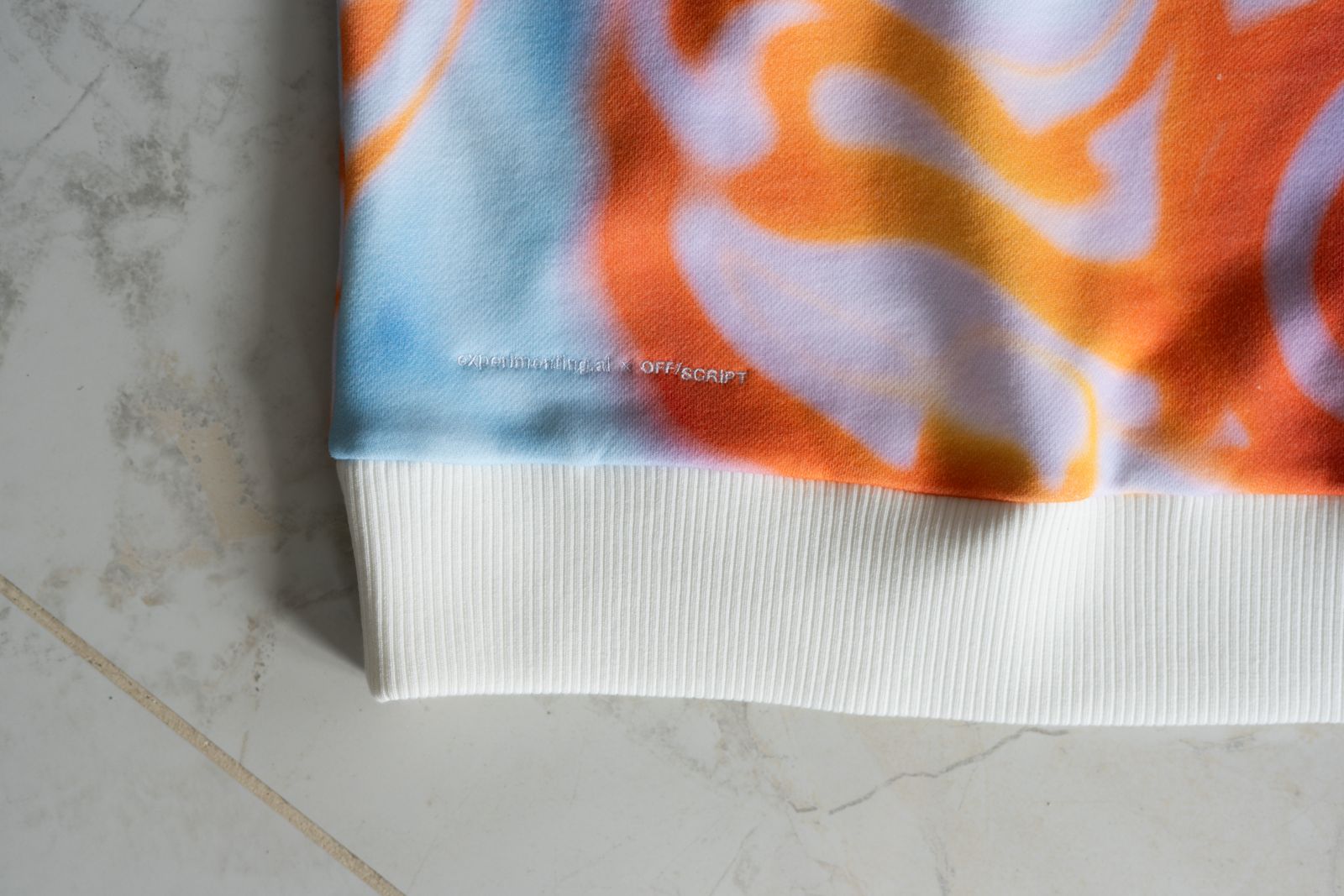 Liquid Flow Crewneck